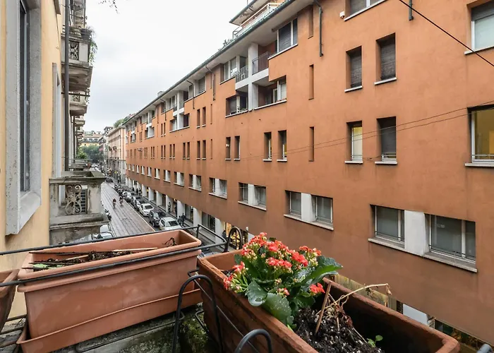 Guesthost - Brera Escape! Exclusive Roomy Flat